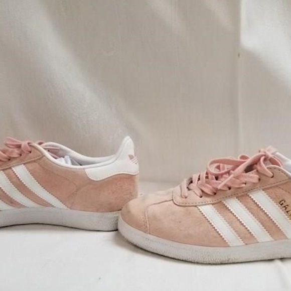 Adidas Women's Size 6 Pink/White Suede Leather Sneaker Shoes BA9600 - Picture 1 of 9
